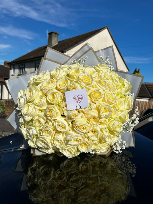 100 Ivory White Rose Bouquet