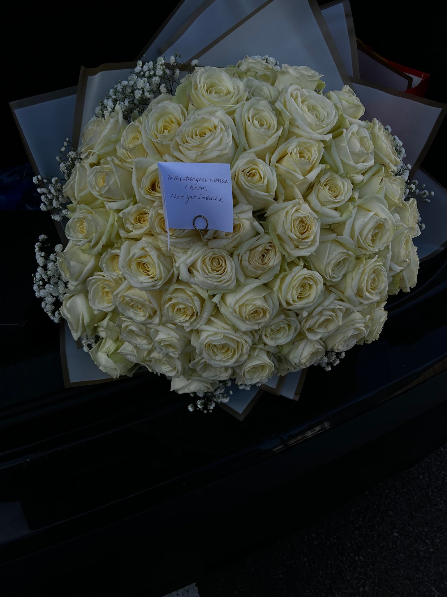 100 Ivory White Rose Bouquet