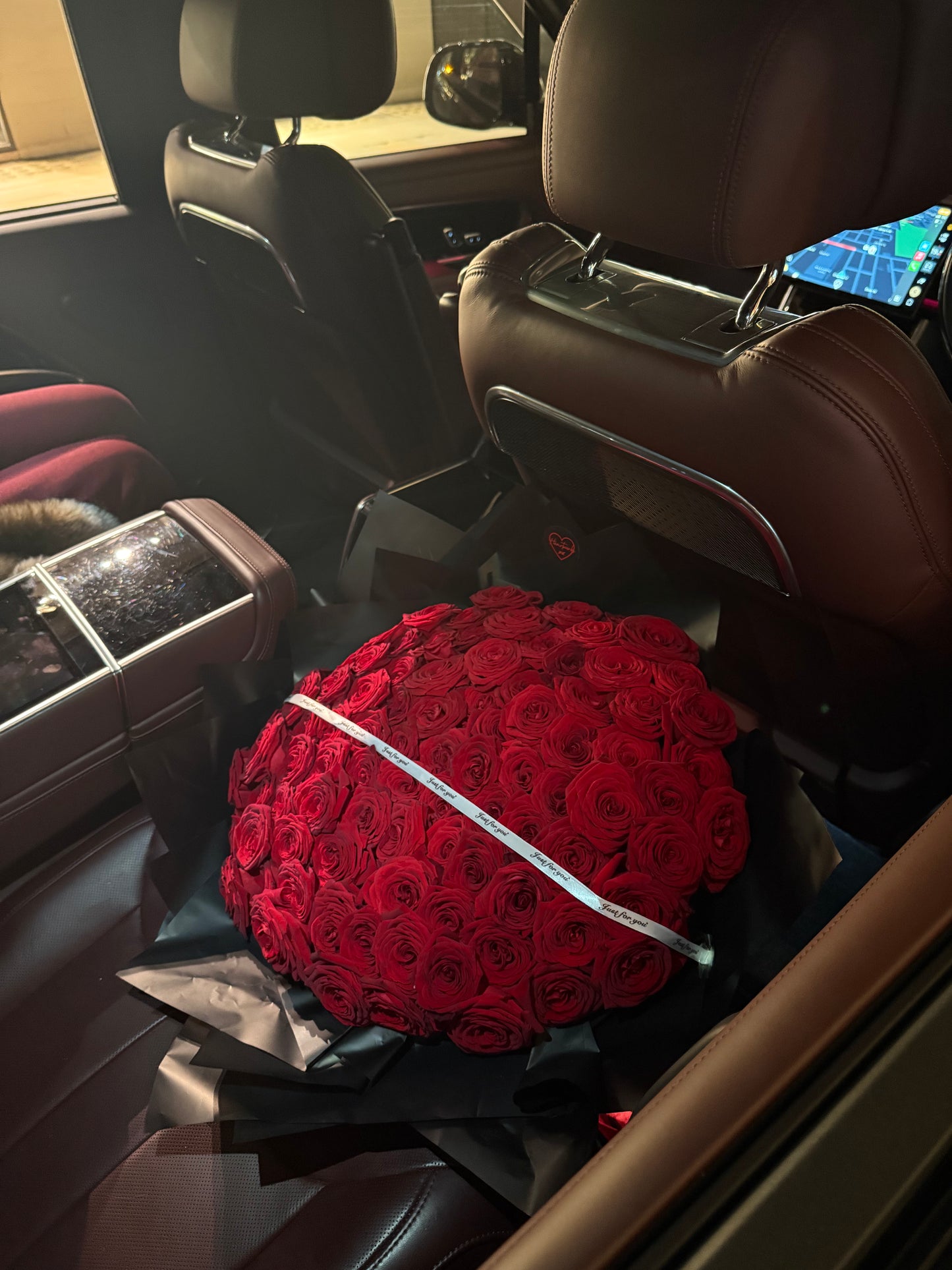 100 Naomi Red Rose Bouquet